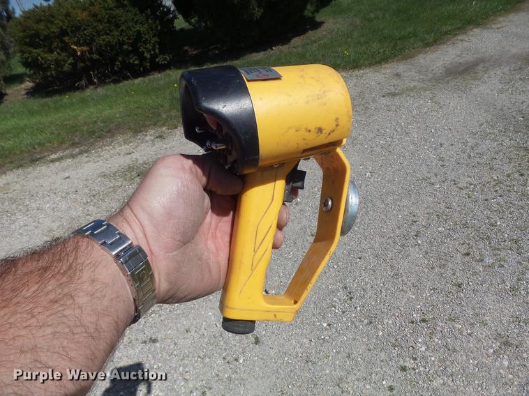 image for item DC7331 2007 Ford F550 Super Duty XL SuperCab service truck with crane