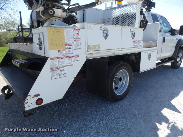 image for item DC7331 2007 Ford F550 Super Duty XL SuperCab service truck with crane