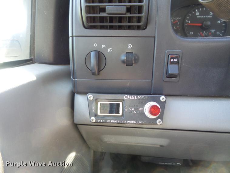 image for item DC7331 2007 Ford F550 Super Duty XL SuperCab service truck with crane