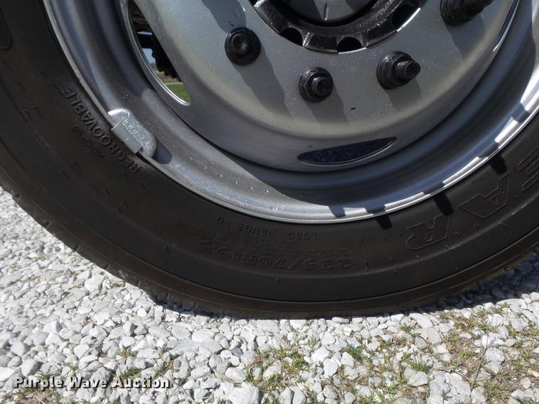 image for item DC7331 2007 Ford F550 Super Duty XL SuperCab service truck with crane