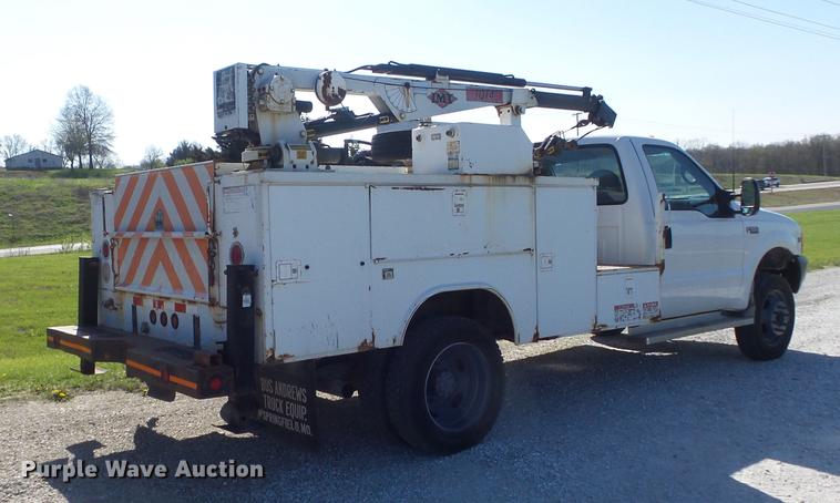 image for item DC7332 1999 Ford F550 Super Duty service truck with crane