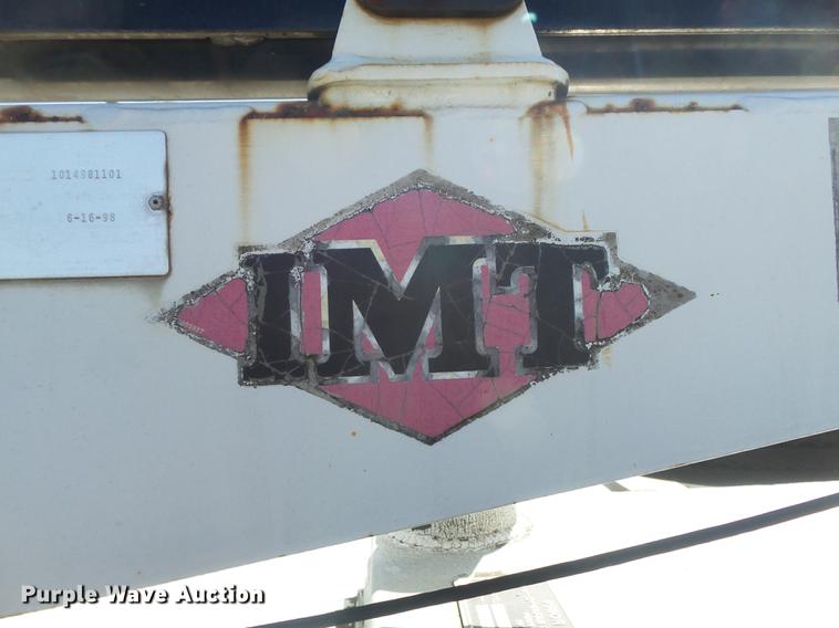 image for item DC7332 1999 Ford F550 Super Duty service truck with crane