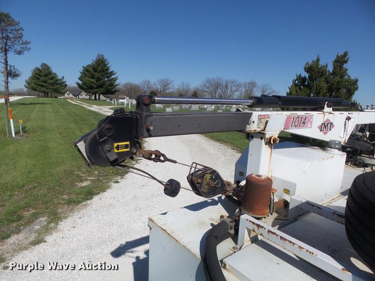 image for item DC7332 1999 Ford F550 Super Duty service truck with crane