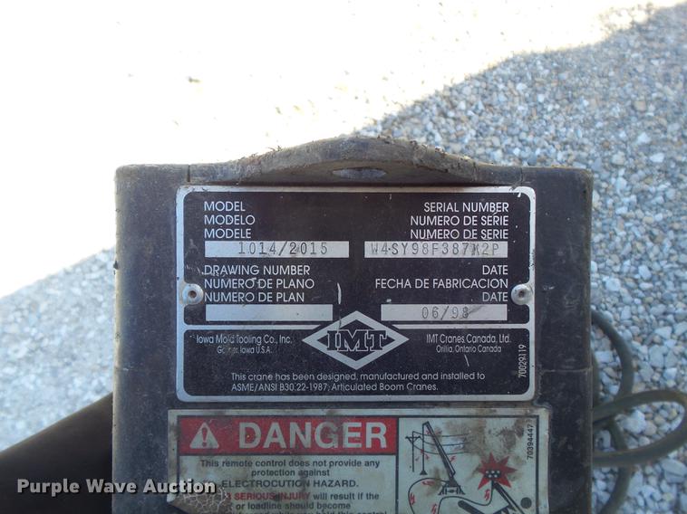 image for item DC7332 1999 Ford F550 Super Duty service truck with crane