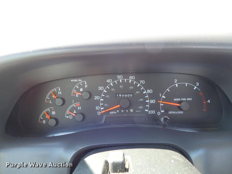 image for item DC7332 1999 Ford F550 Super Duty service truck with crane