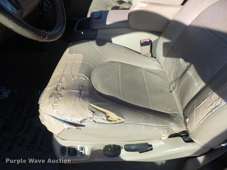 image for item DC7333 2000 Ford F350 Super Duty Lariat SuperCab pickup truck