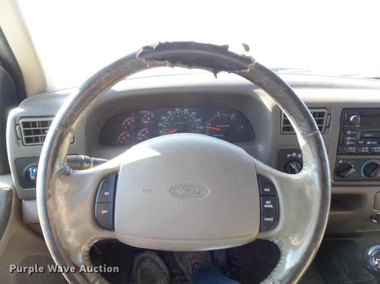 image for item DC7333 2000 Ford F350 Super Duty Lariat SuperCab pickup truck