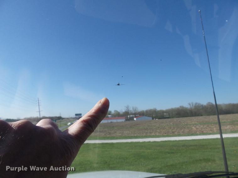 image for item DC7333 2000 Ford F350 Super Duty Lariat SuperCab pickup truck