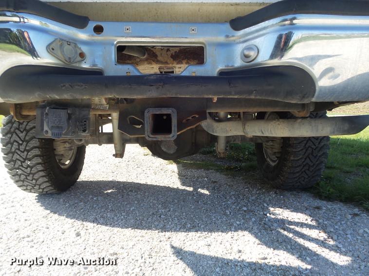 image for item DC7333 2000 Ford F350 Super Duty Lariat SuperCab pickup truck