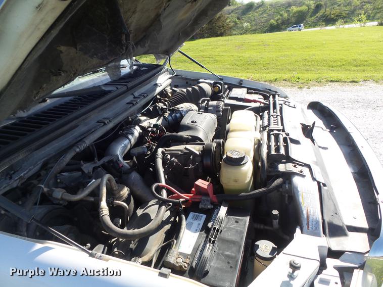 image for item DC7333 2000 Ford F350 Super Duty Lariat SuperCab pickup truck