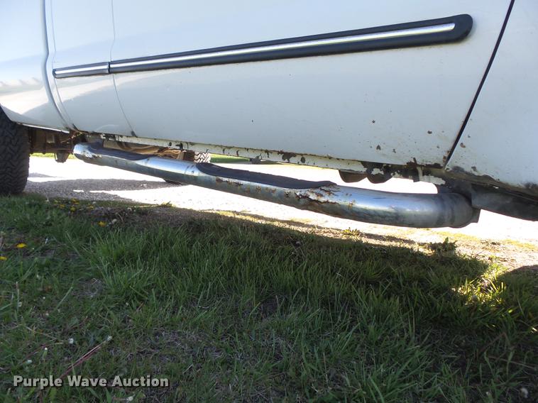 image for item DC7333 2000 Ford F350 Super Duty Lariat SuperCab pickup truck