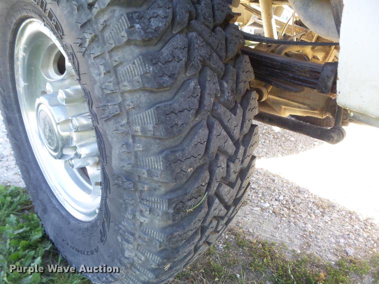 image for item DC7333 2000 Ford F350 Super Duty Lariat SuperCab pickup truck