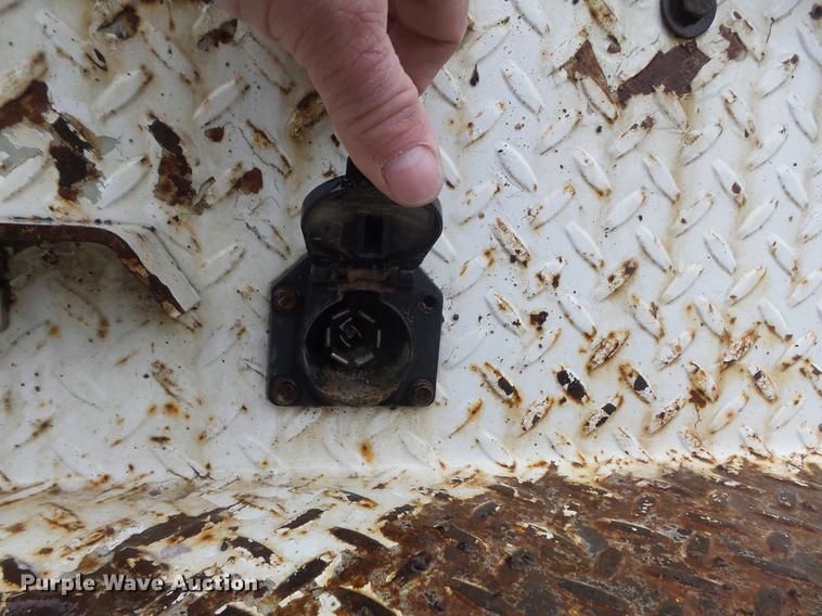 image for item DC7335 2007 Chevrolet Silverado 3500HD utility bed pickup truck