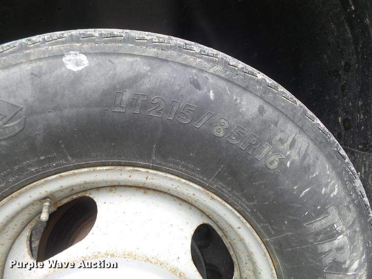 image for item DC7335 2007 Chevrolet Silverado 3500HD utility bed pickup truck