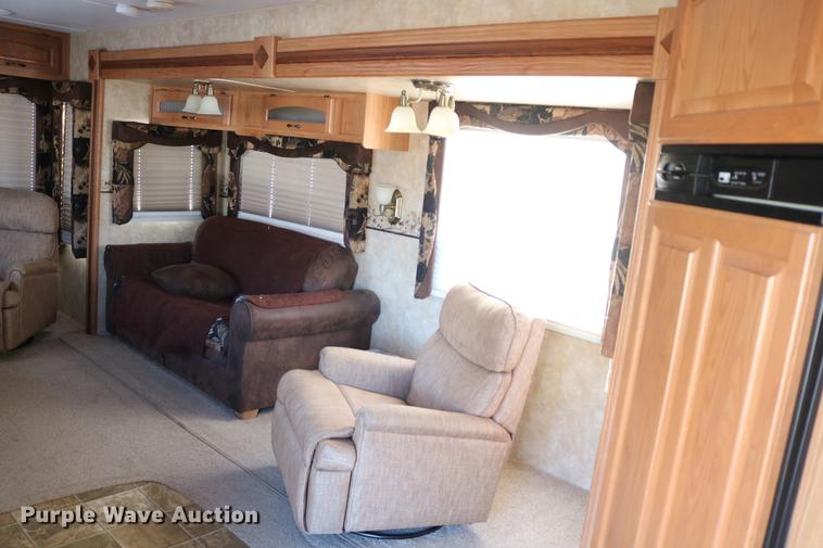 image for item DC7599 2009 Jayco Eagle 320RLS camper