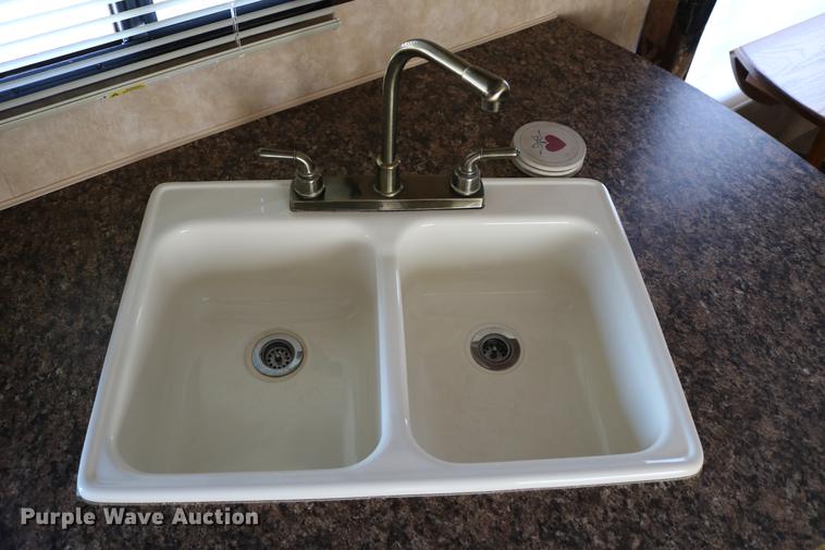 image for item DC7599 2009 Jayco Eagle 320RLS camper