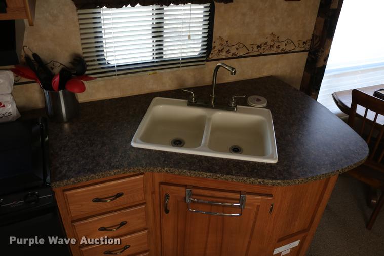 image for item DC7599 2009 Jayco Eagle 320RLS camper