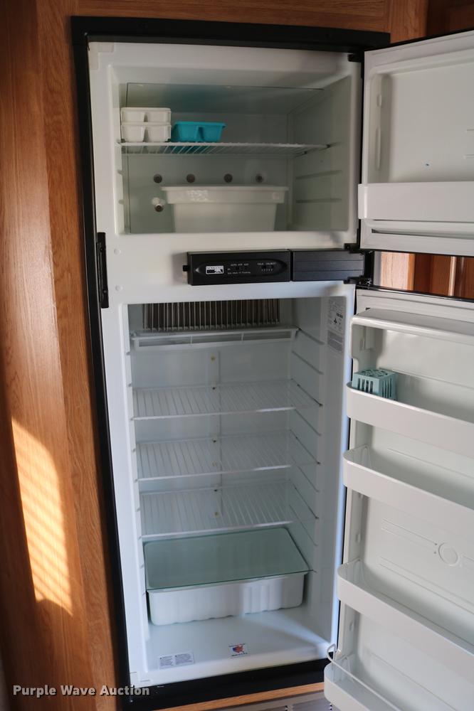 image for item DC7599 2009 Jayco Eagle 320RLS camper