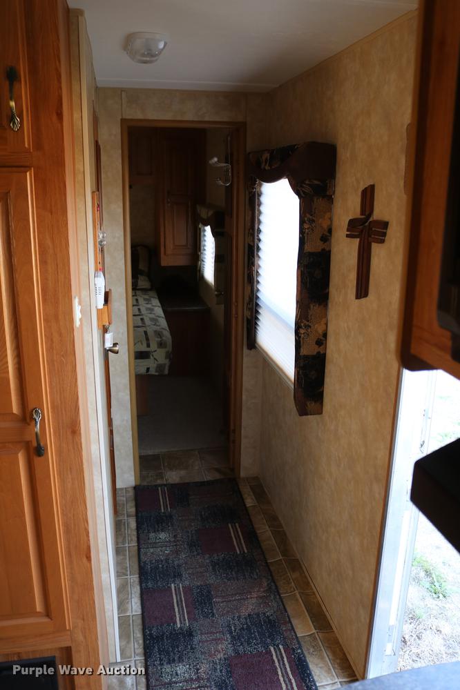 image for item DC7599 2009 Jayco Eagle 320RLS camper