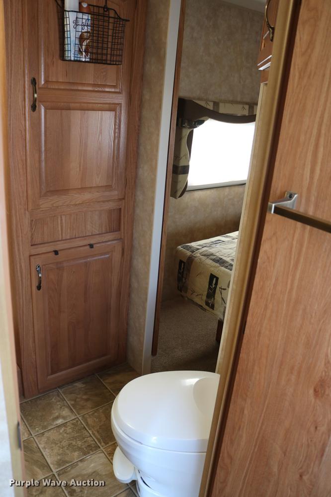 image for item DC7599 2009 Jayco Eagle 320RLS camper