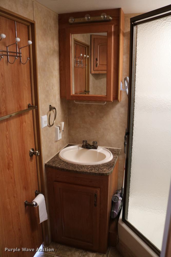 image for item DC7599 2009 Jayco Eagle 320RLS camper