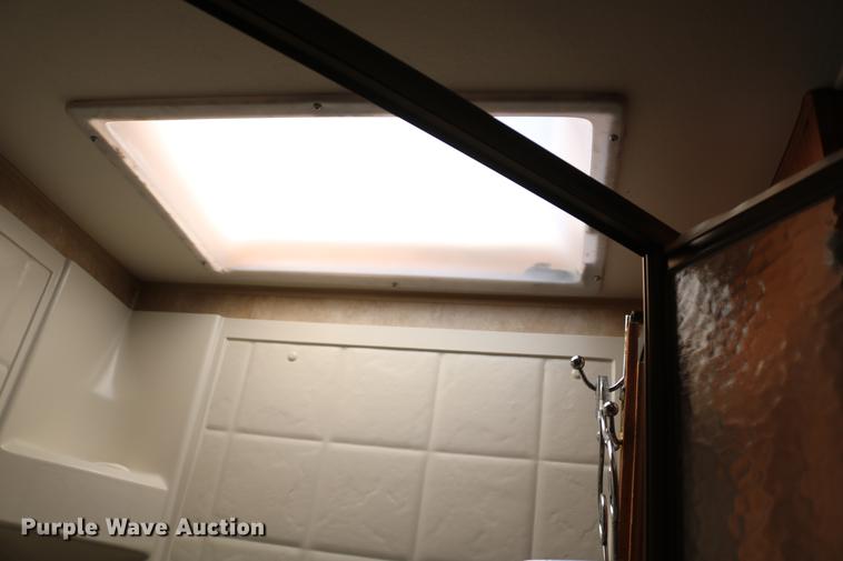 image for item DC7599 2009 Jayco Eagle 320RLS camper