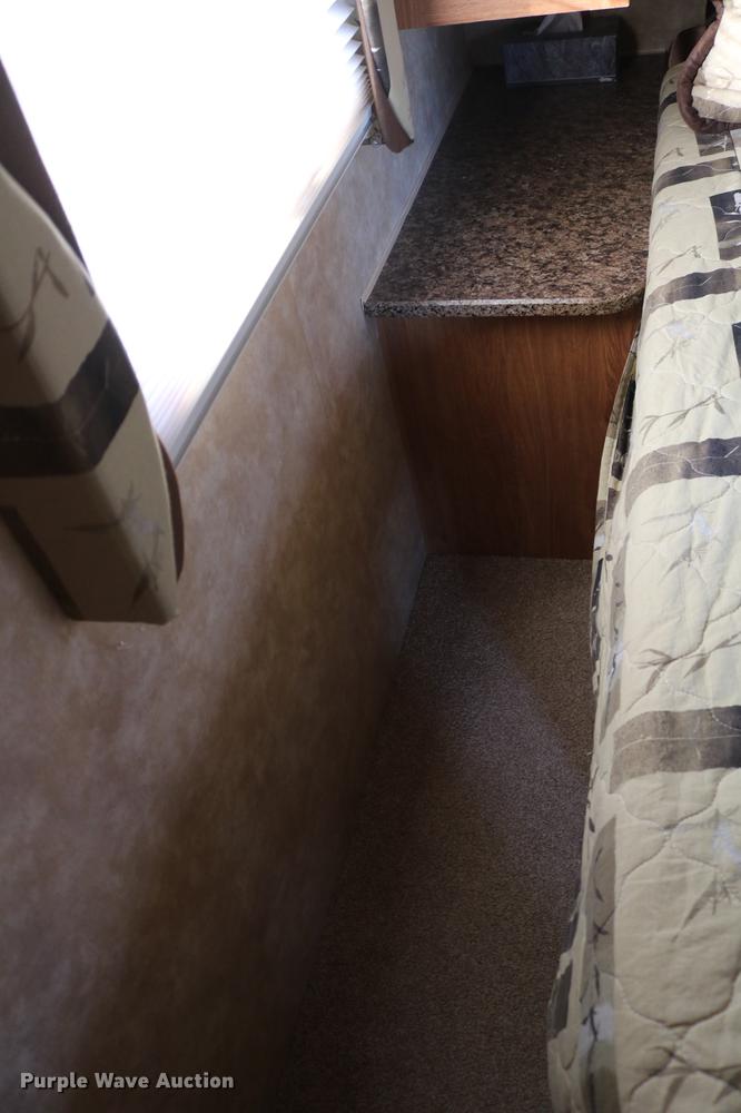 image for item DC7599 2009 Jayco Eagle 320RLS camper