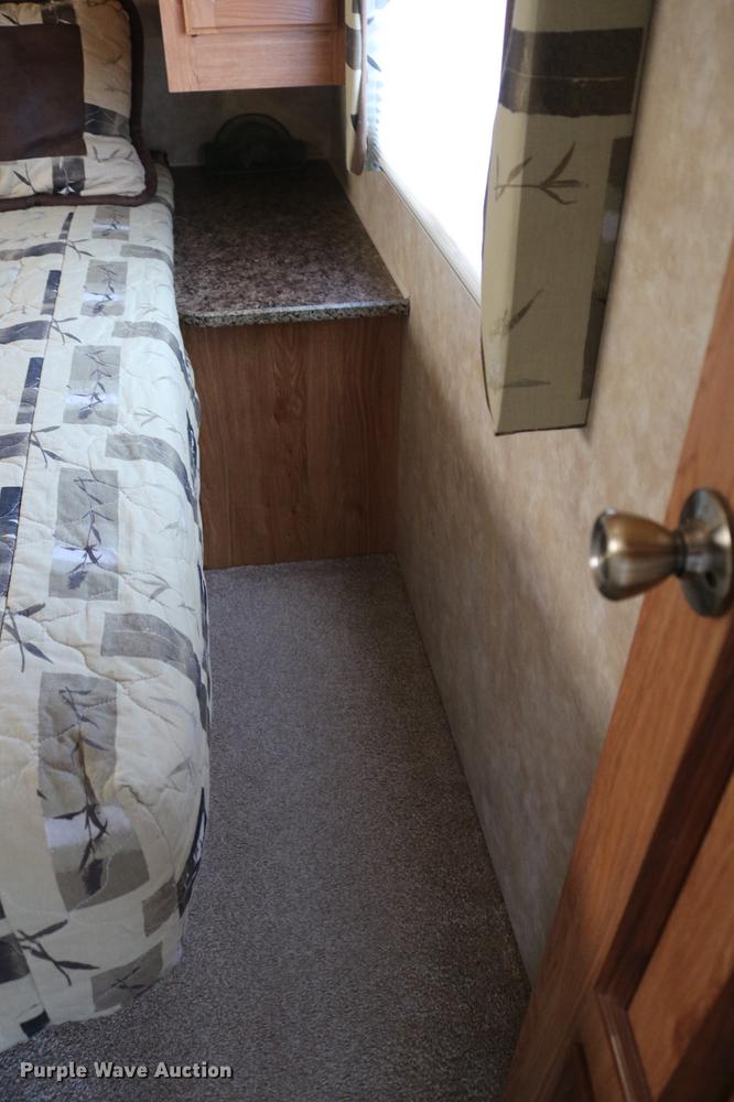 image for item DC7599 2009 Jayco Eagle 320RLS camper