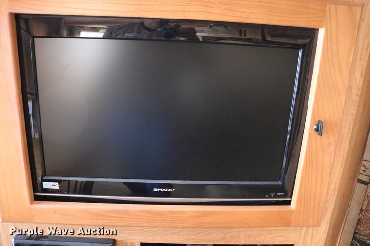 image for item DC7599 2009 Jayco Eagle 320RLS camper