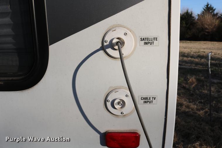 image for item DC7599 2009 Jayco Eagle 320RLS camper