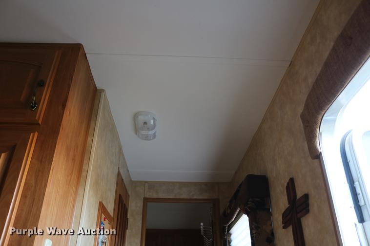 image for item DC7599 2009 Jayco Eagle 320RLS camper