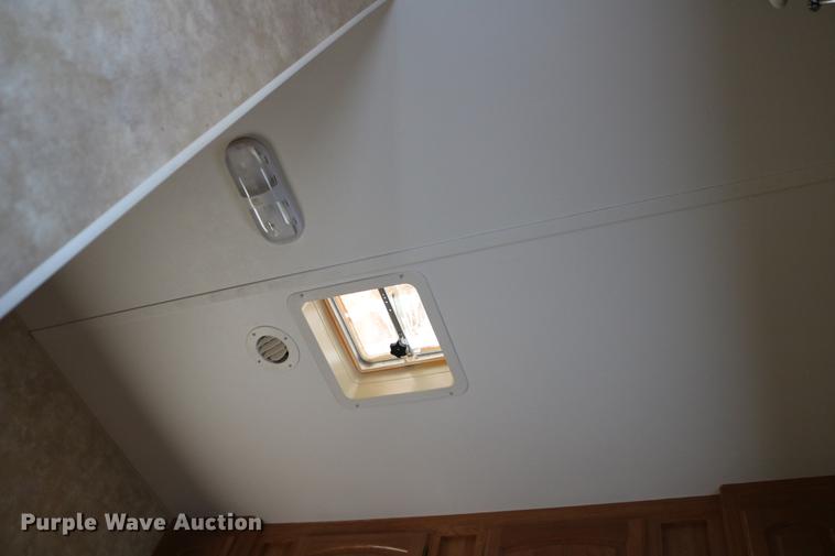 image for item DC7599 2009 Jayco Eagle 320RLS camper