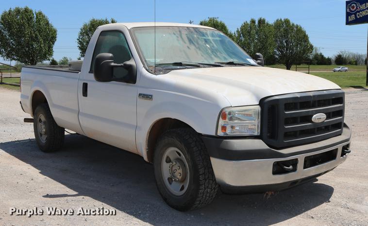 image for item DD1250 2007 Ford F250 Super Duty pickup truck