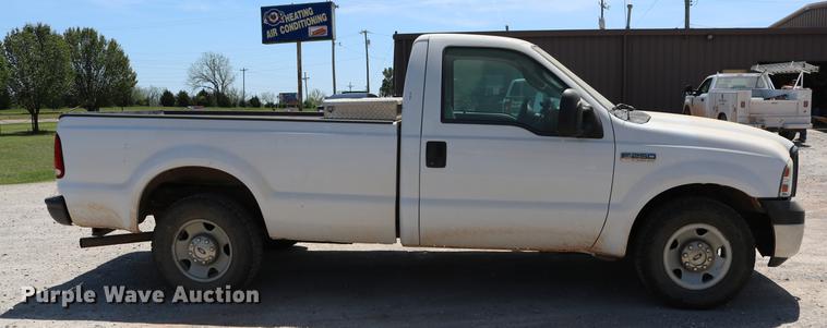 image for item DD1250 2007 Ford F250 Super Duty pickup truck