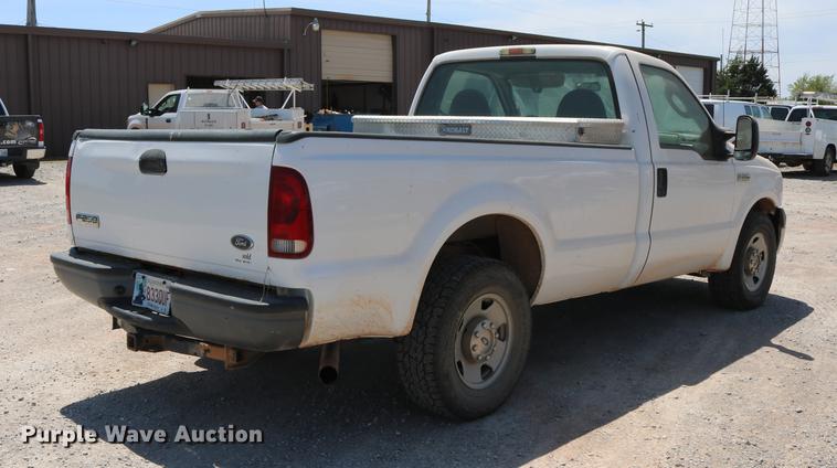 image for item DD1250 2007 Ford F250 Super Duty pickup truck