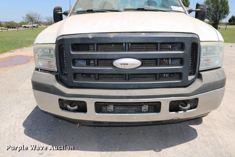 image for item DD1250 2007 Ford F250 Super Duty pickup truck