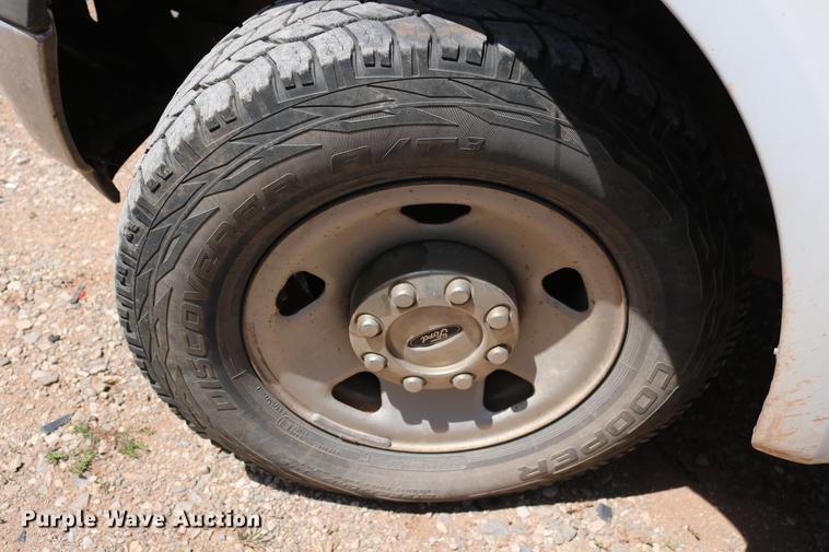 image for item DD1250 2007 Ford F250 Super Duty pickup truck