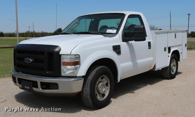 image for item DD1251 2008 Ford F250 Super Duty utility bed pickup truck