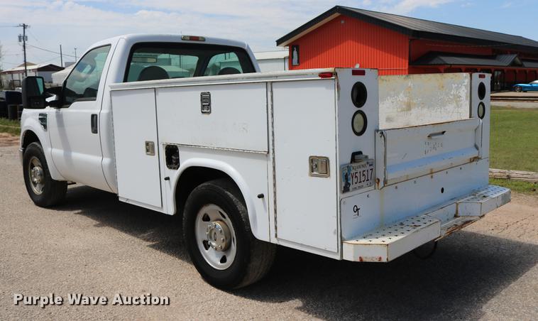 image for item DD1251 2008 Ford F250 Super Duty utility bed pickup truck