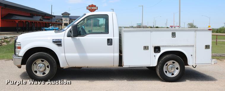 image for item DD1251 2008 Ford F250 Super Duty utility bed pickup truck