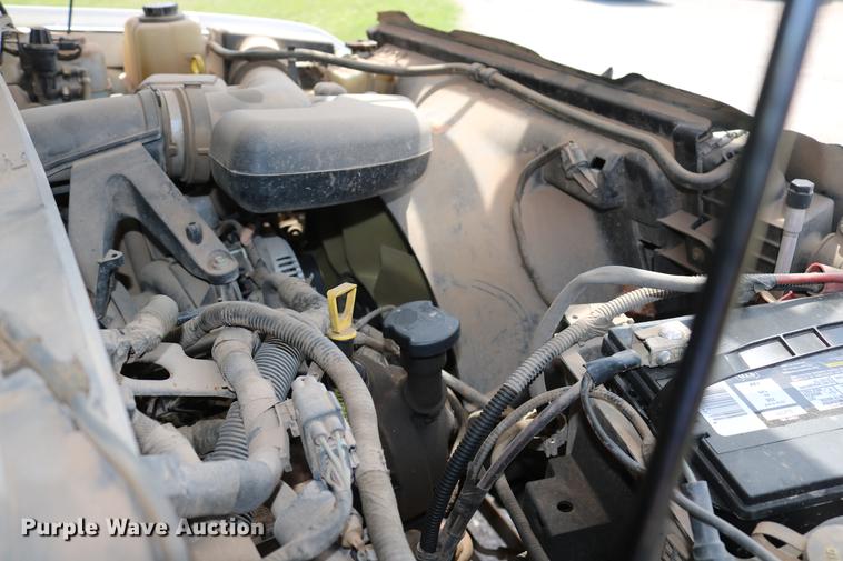 image for item DD1251 2008 Ford F250 Super Duty utility bed pickup truck