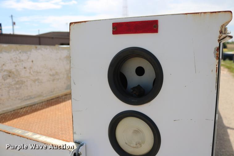 image for item DD1251 2008 Ford F250 Super Duty utility bed pickup truck