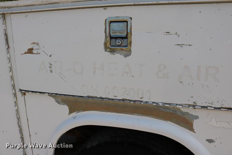 image for item DD1251 2008 Ford F250 Super Duty utility bed pickup truck