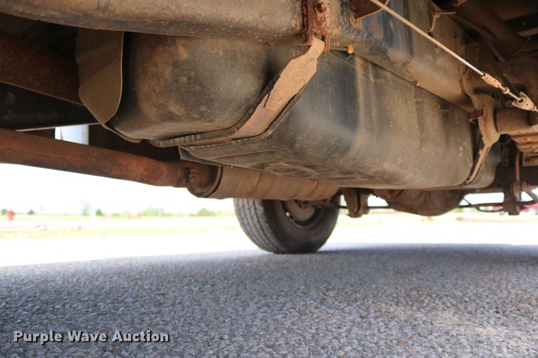 image for item DD1251 2008 Ford F250 Super Duty utility bed pickup truck