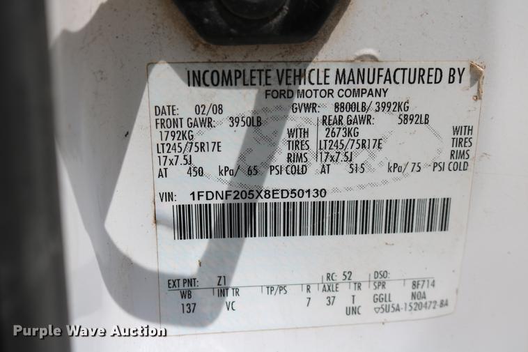 image for item DD1251 2008 Ford F250 Super Duty utility bed pickup truck