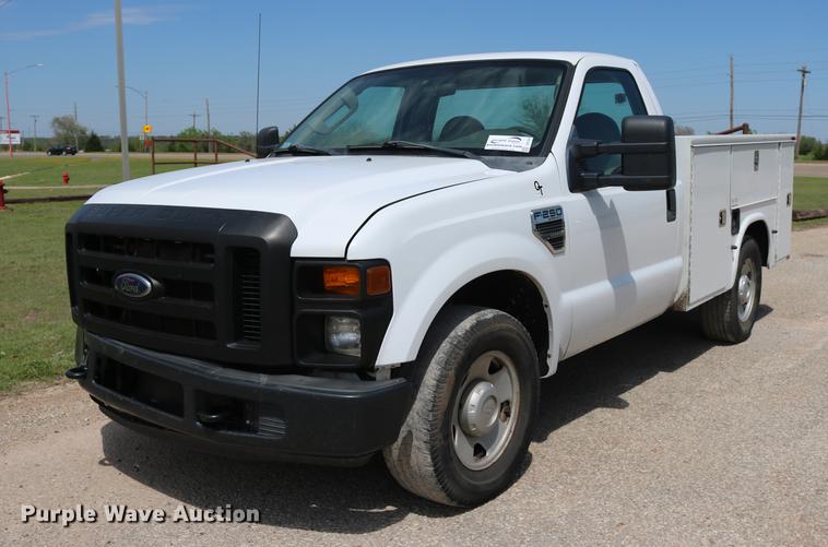 image for item DD1252 2010 Ford F250 Super Duty utility bed pickup truck