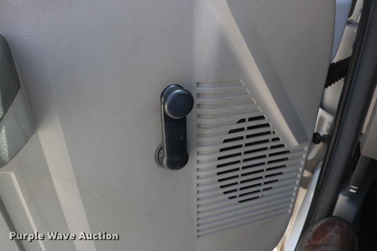 image for item DD1252 2010 Ford F250 Super Duty utility bed pickup truck