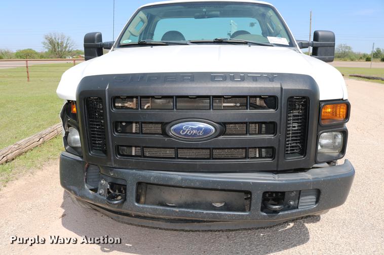 image for item DD1252 2010 Ford F250 Super Duty utility bed pickup truck