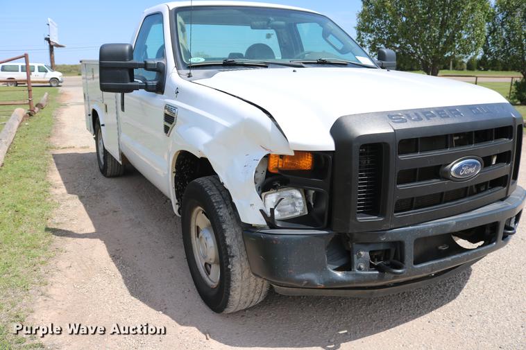 image for item DD1252 2010 Ford F250 Super Duty utility bed pickup truck