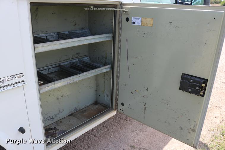 image for item DD1252 2010 Ford F250 Super Duty utility bed pickup truck